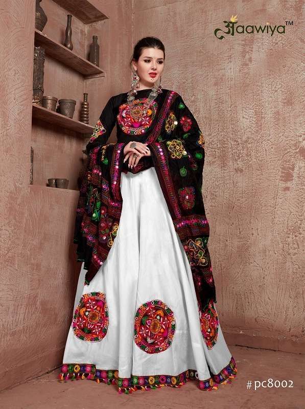 Designer Lehengas - Exclusive Creations for Fashion-Forward Brides - Seasons  India