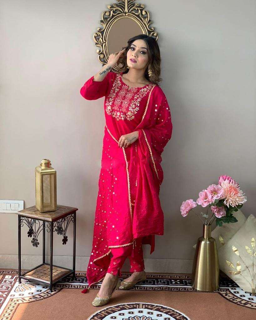 Glam Up Your Wardrobe with the Latest Kurti Styles: 10 Head Turning New Kurti  Designs for 2020