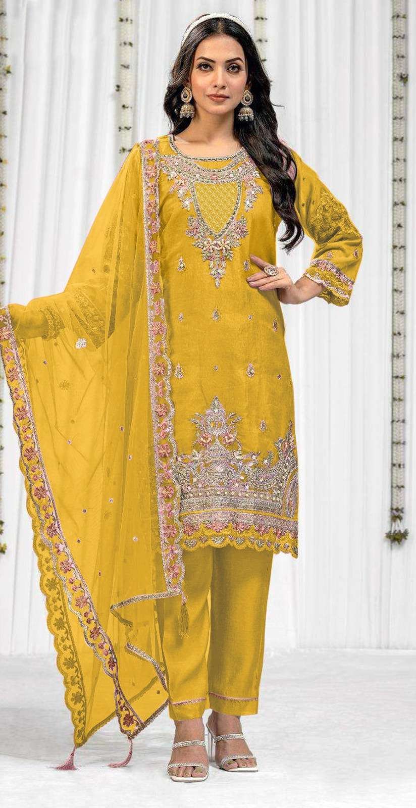 Ramsha R 1114 Organza Embroidery Pakistani suits export