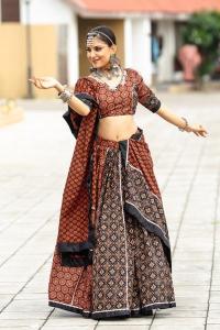 Rajwadi Vol - 10 D - 7077 NAVRATRI Lehenga Choli suppliers India