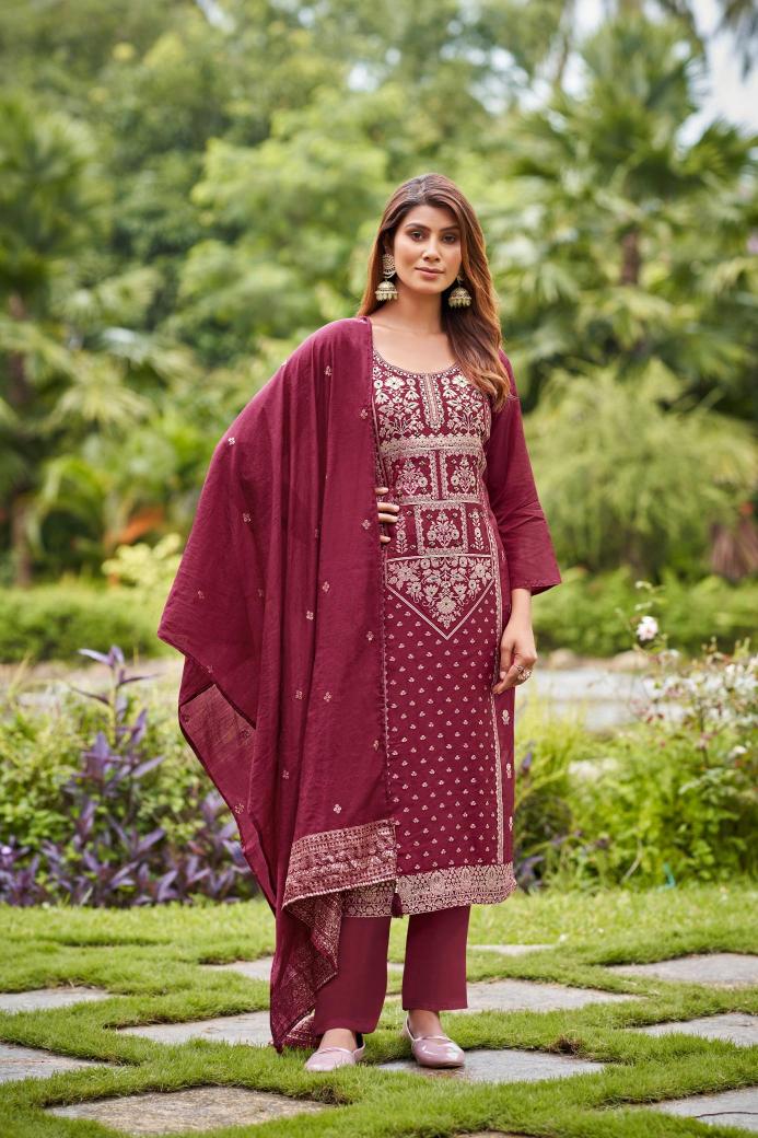 Ossm Banarasi Kurti exporters in Kolkata