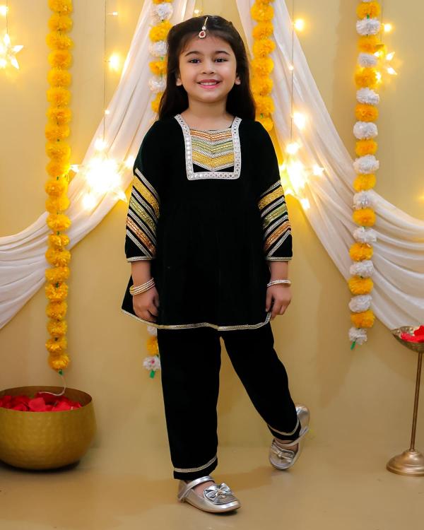 Art Riddhs velvet  winter season kurti  and pant kids wear wholesaler in surat  