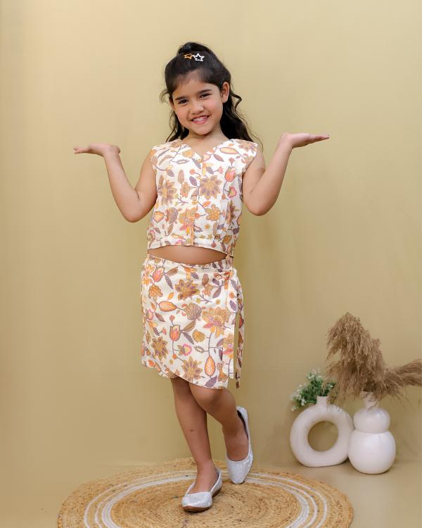 TINY KIDS WAIST COAT TOP & SKORTS CO-ORD SET FOR GIRL MANUFACTURE SURAT