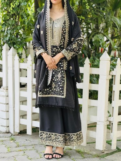 Astha presents star fox georgette salwar kameez pakistani original suits wholesale in pakistan