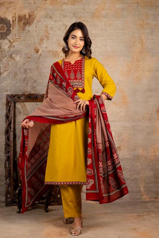 Premium quality staright top bottom dupatta designer kurti manufacturer