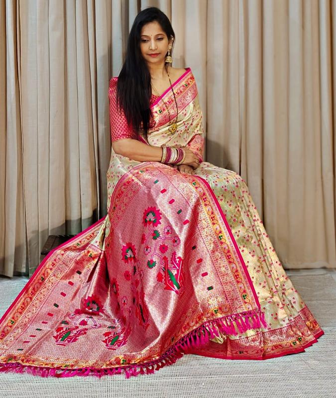 Pure heavy soft silk saree with pallu & silk blouse sarees wholesale online shopping