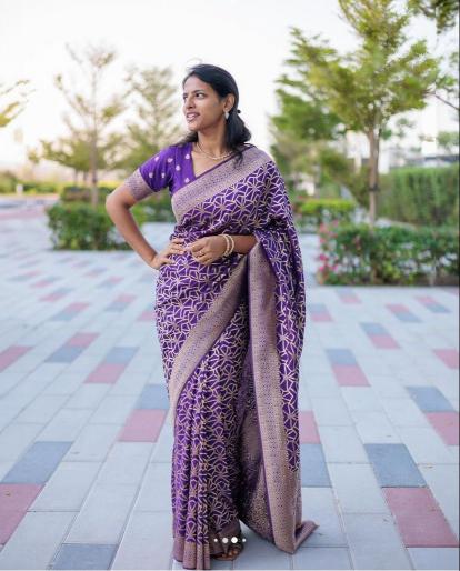 Pure khadi silk saree with rich zari wooven pallu wholesale saree market in surat with price
