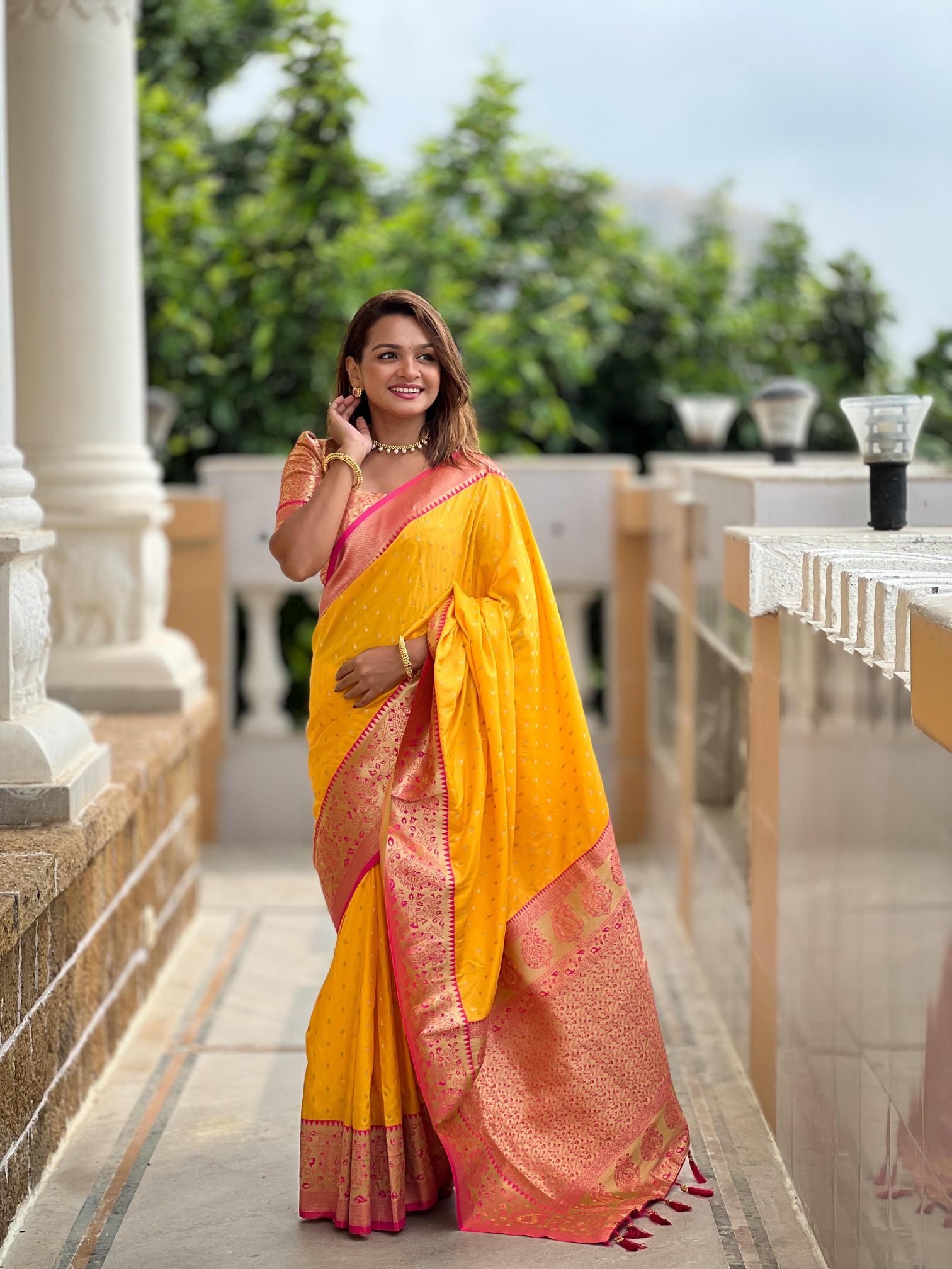 Shriya soft silk saree & zari rich pallu with contrast border & blouse surat sarees wholesale market