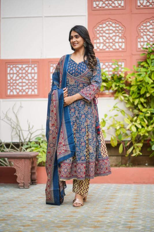 Premium quality cottton anarkali top bottom dupatta direct manufacturer of kurtis