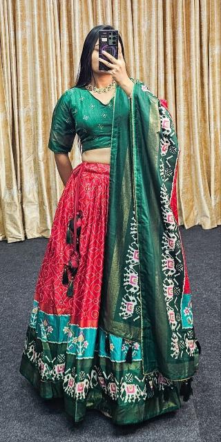 Ekta bandhni Tussar Silk wholesale lehenga market in lucknow