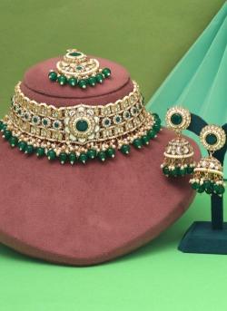 Green Color Kundan wholesale imitation jewellery market in mumbai