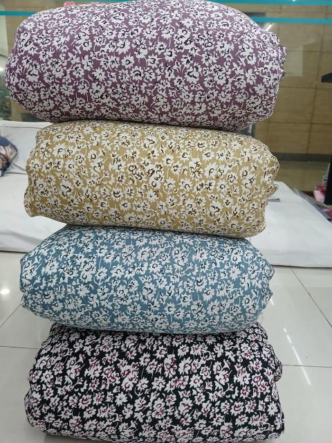 Sajni delta print Indian wholesale fabrics textile industry