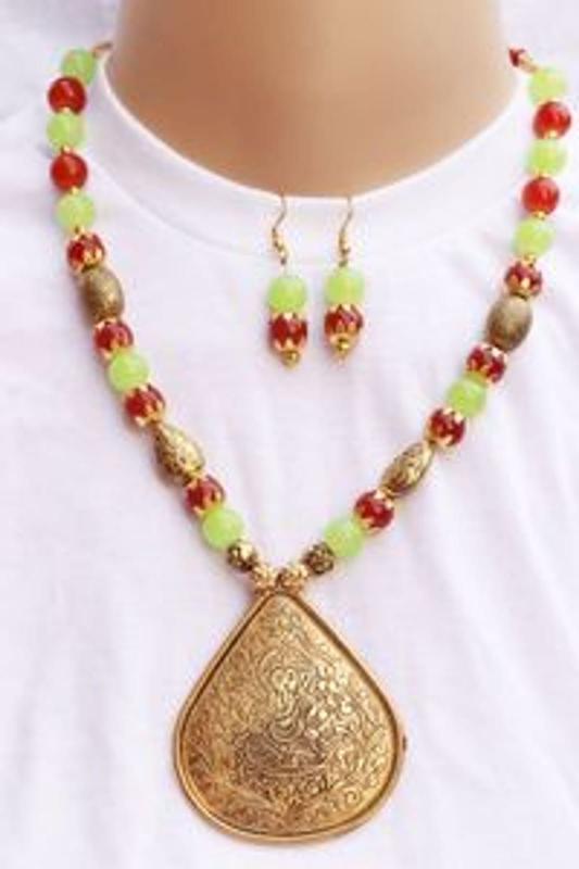 Set unique 889 Bridal jewelry store in Ahmedabad
