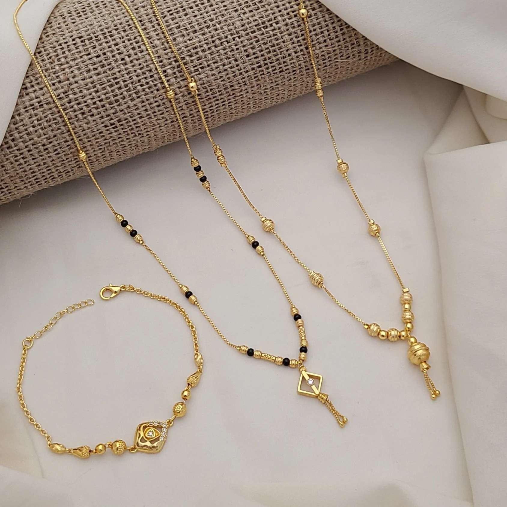 Alune Necklace & Bracelet Combo Wholesale imitation jewellery supplier in Gujarat