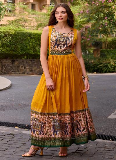 Mustard Muslin Silk Hand Work Navratri Wear Latest Lehengha Choli Designs