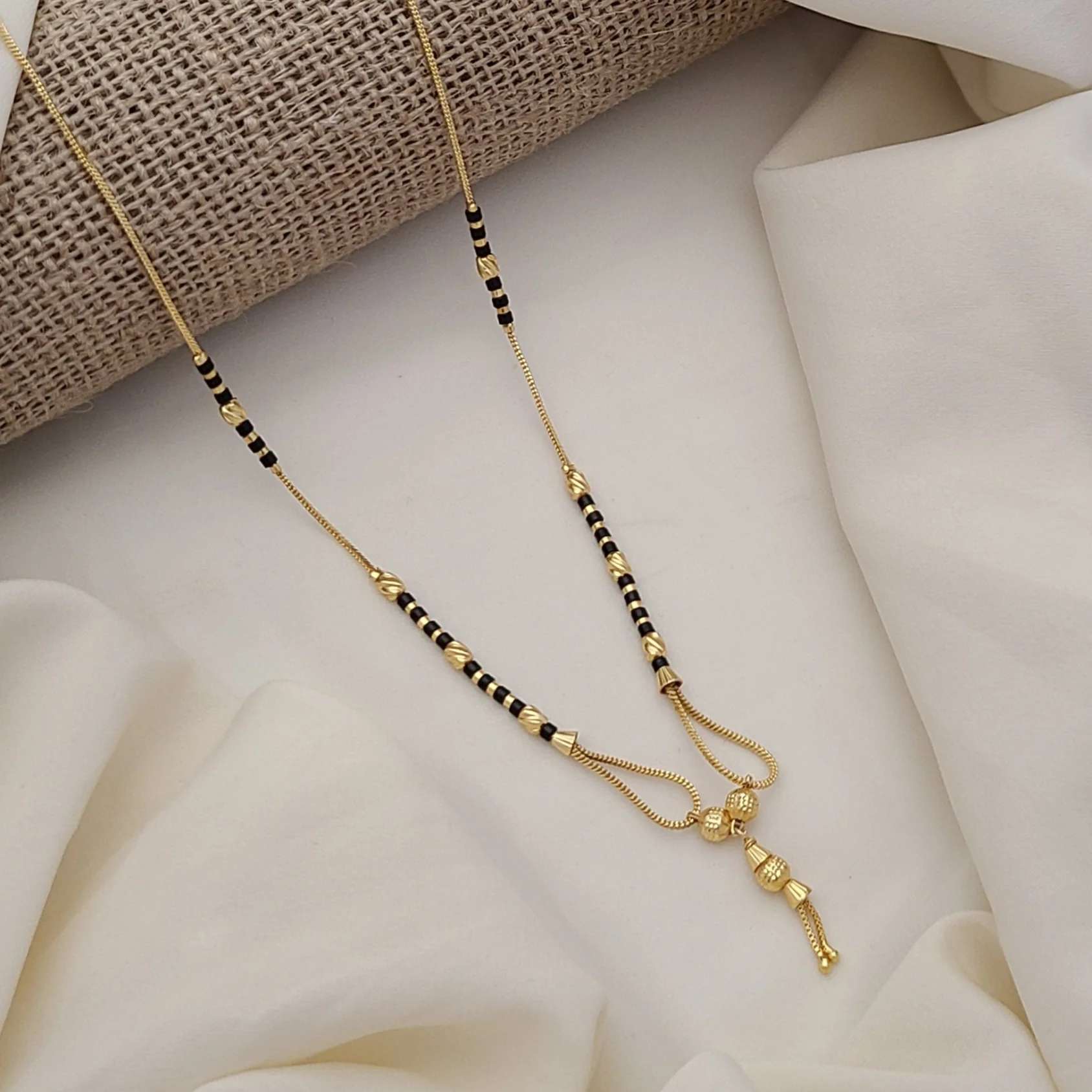 Tilt Necklace Imitation jewellery manufacturers in Gujarat