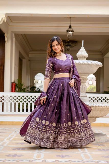 Pehnava RR-32 GOLD CRUSH Purple Latest lehenga choli collection for retailers