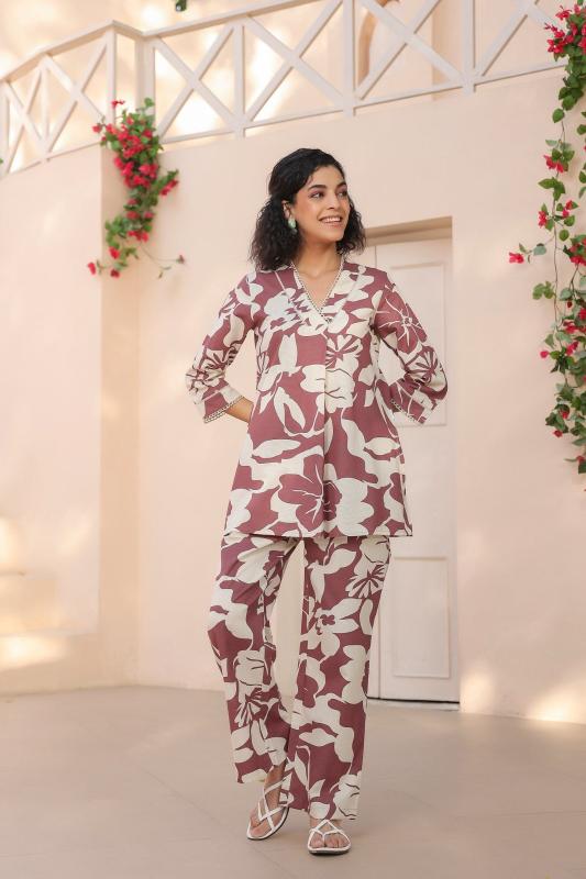 Janni v neck coord set wholesale business clothing