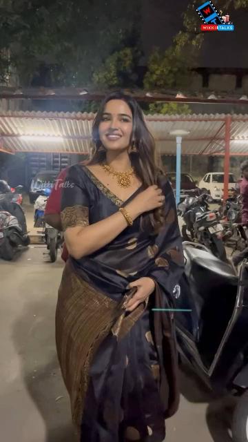 Triveni 6052 lichi silk saree dealers near me