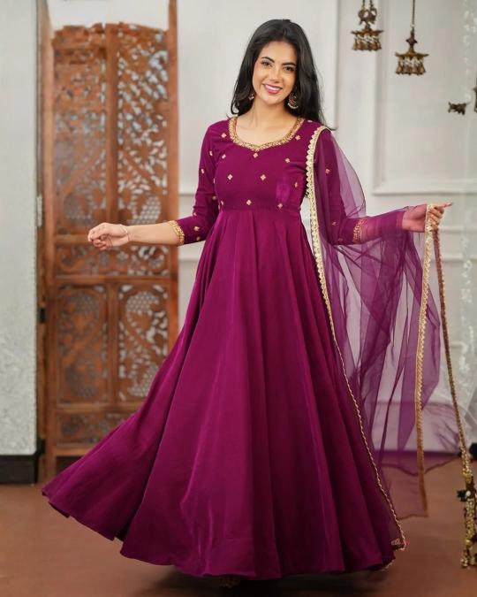 Sahiba AC-7093 velvet partywear gown with dupatta wholesale market