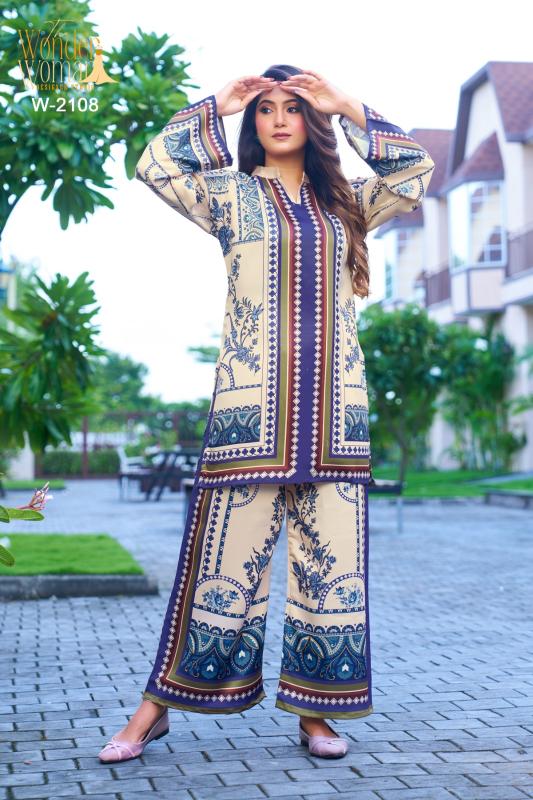 The wonder woman W-2108 wholesale cord set