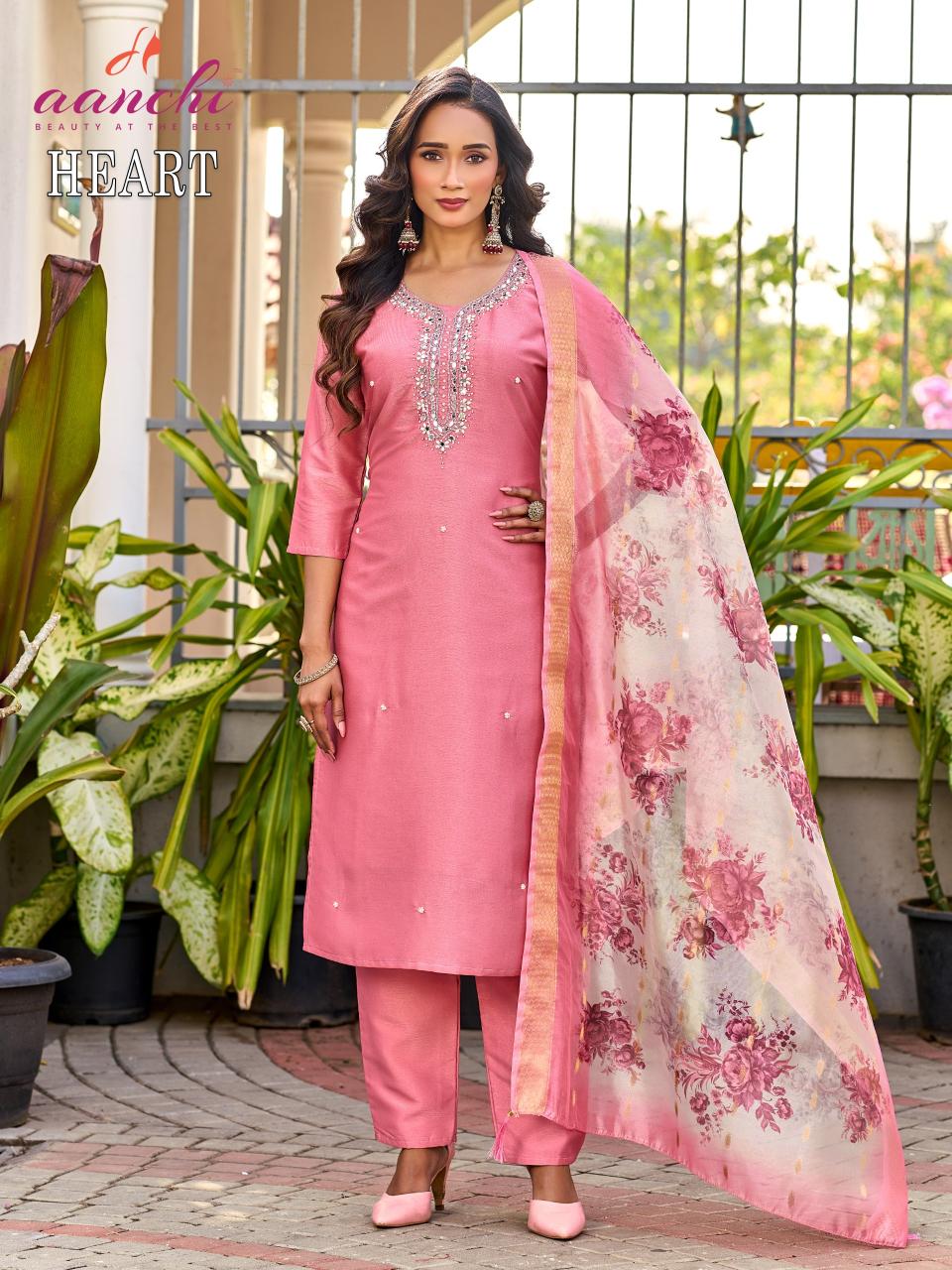 Aanchi heart kurti with pant wholesale 