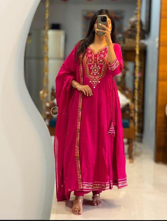 Jaipuri 3pcs kurtis wholesaler in delhi 