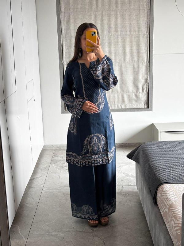 Valerius coord set wholesale online clothing 