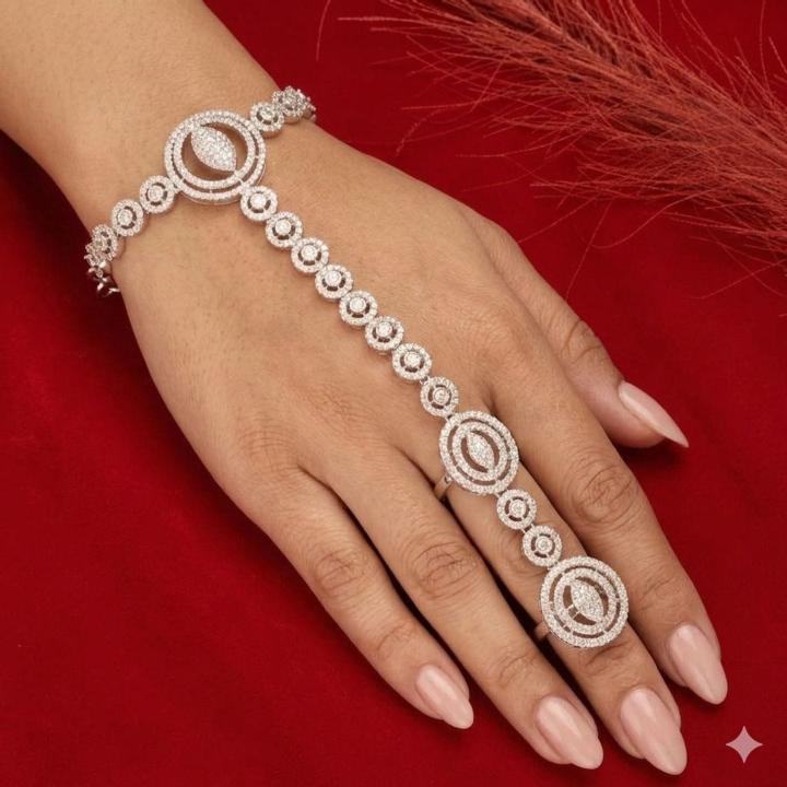Anti tarnisha silver ad hand harness bracelet H5 Costume jewellery suppliers in Ahmedabad