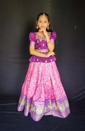kids lehenga choli silk Pink Children clothing market in Delhi