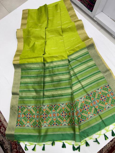 Vastrangan sadabahar patola cheapest saree in india 