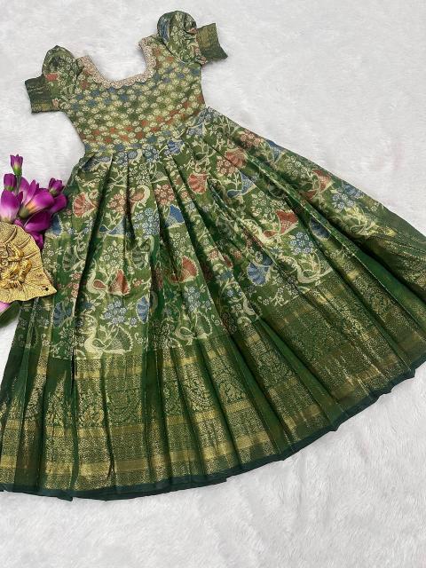 kids gown kanjivaram silk Green Kurtis for girls wholesale