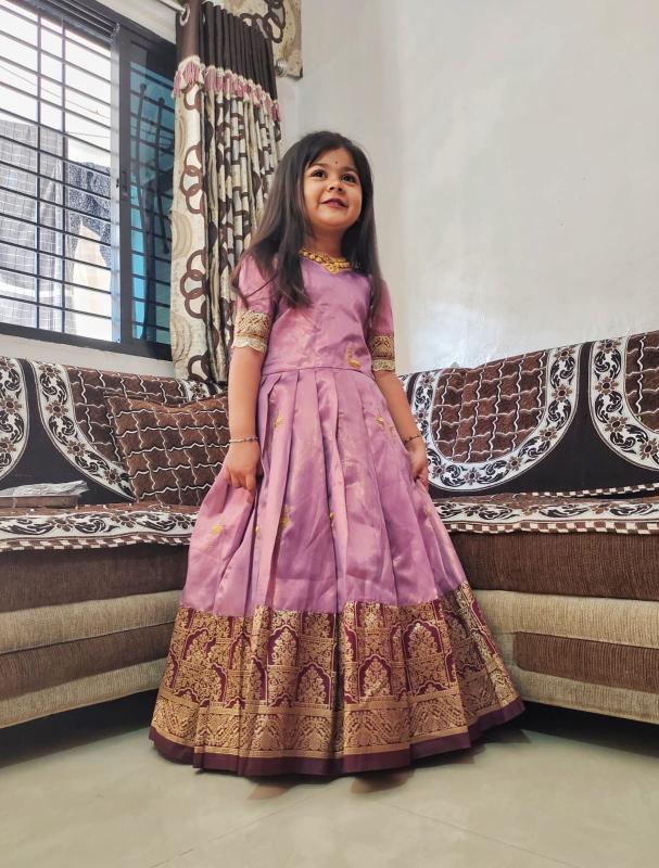 kids gown kanjivaram silk Pink Kids ethnic wear wholesalers in Surat