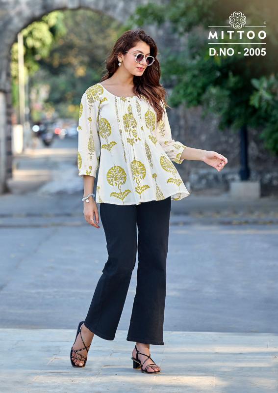 Mittoo crispy short top wholesale kurti market in delhi 