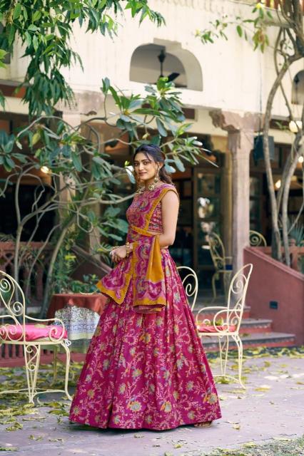 Pure Dolla silk pink Wholesale lehenga market in Surat