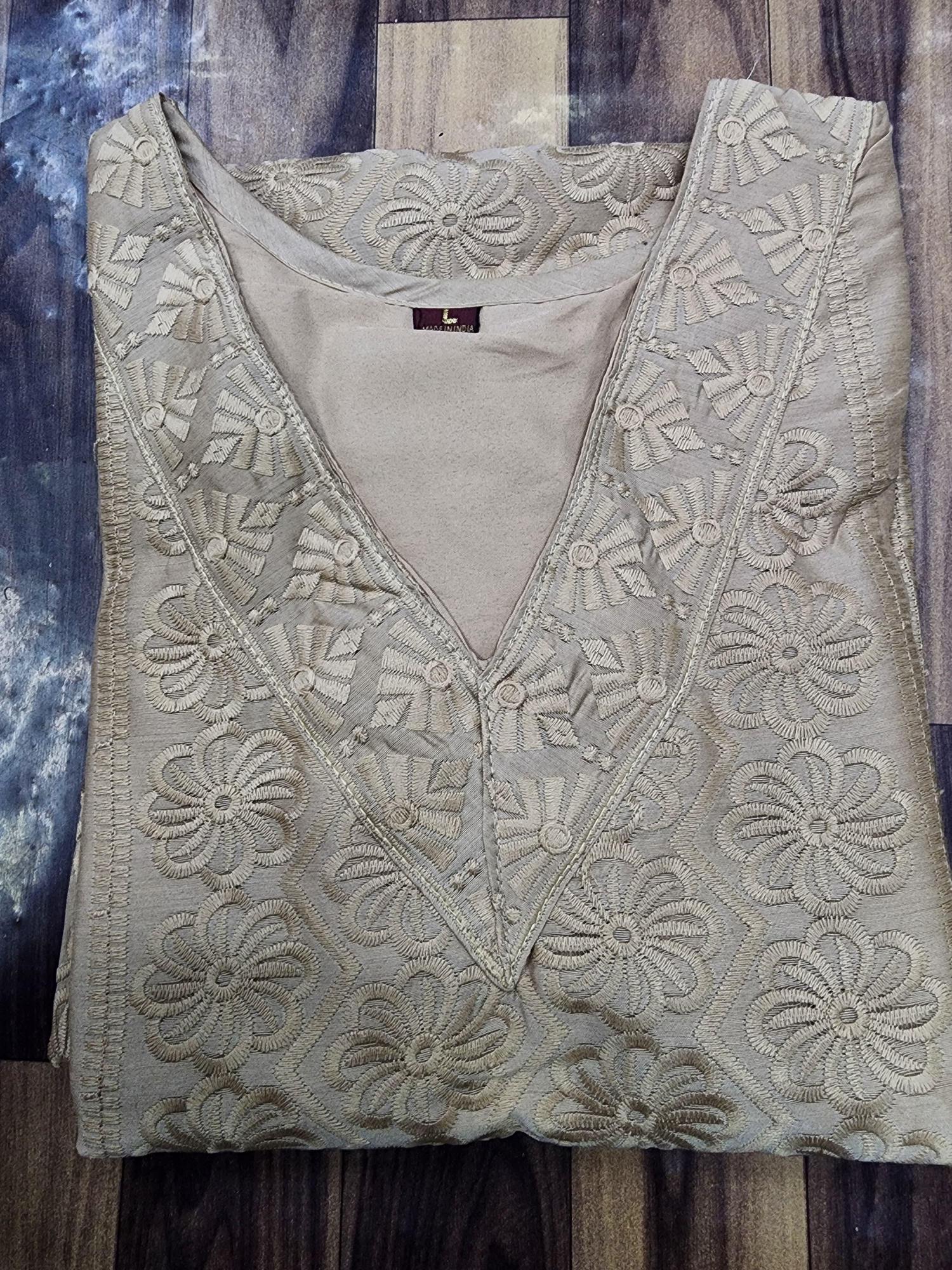 SHREE SALASAR HEAVY CHIKANKARI LONG KURTI WHOLESALE MARKET ONLINE SHOPPING