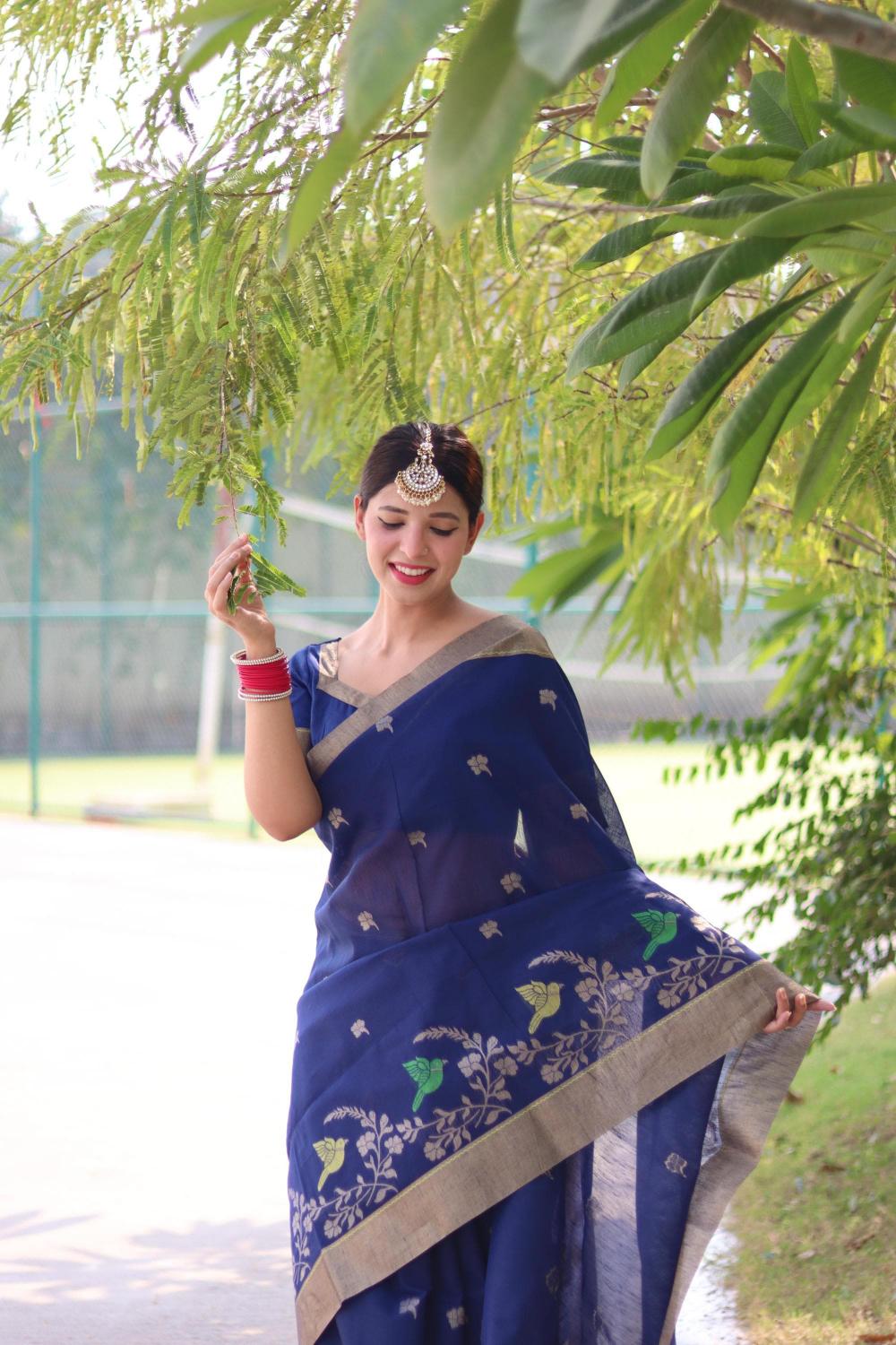 Pure linen silk traditional jamdani type saree & pallu With blouse surat saree wholesale