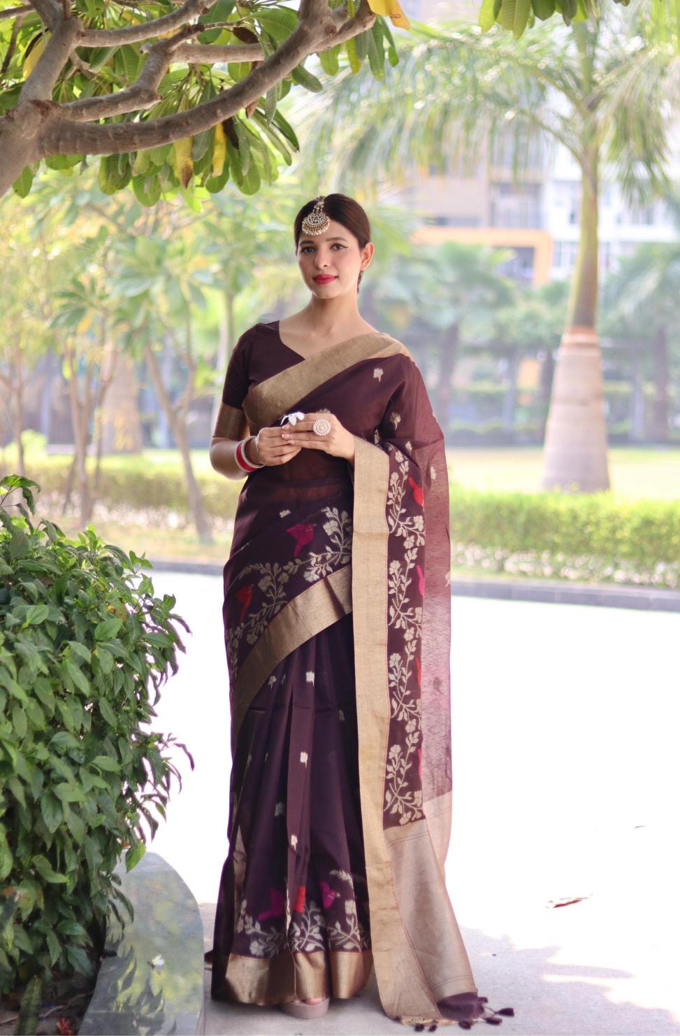 Pure linen silk traditional jamdani type saree & pallu With blouse surat saree wholesale