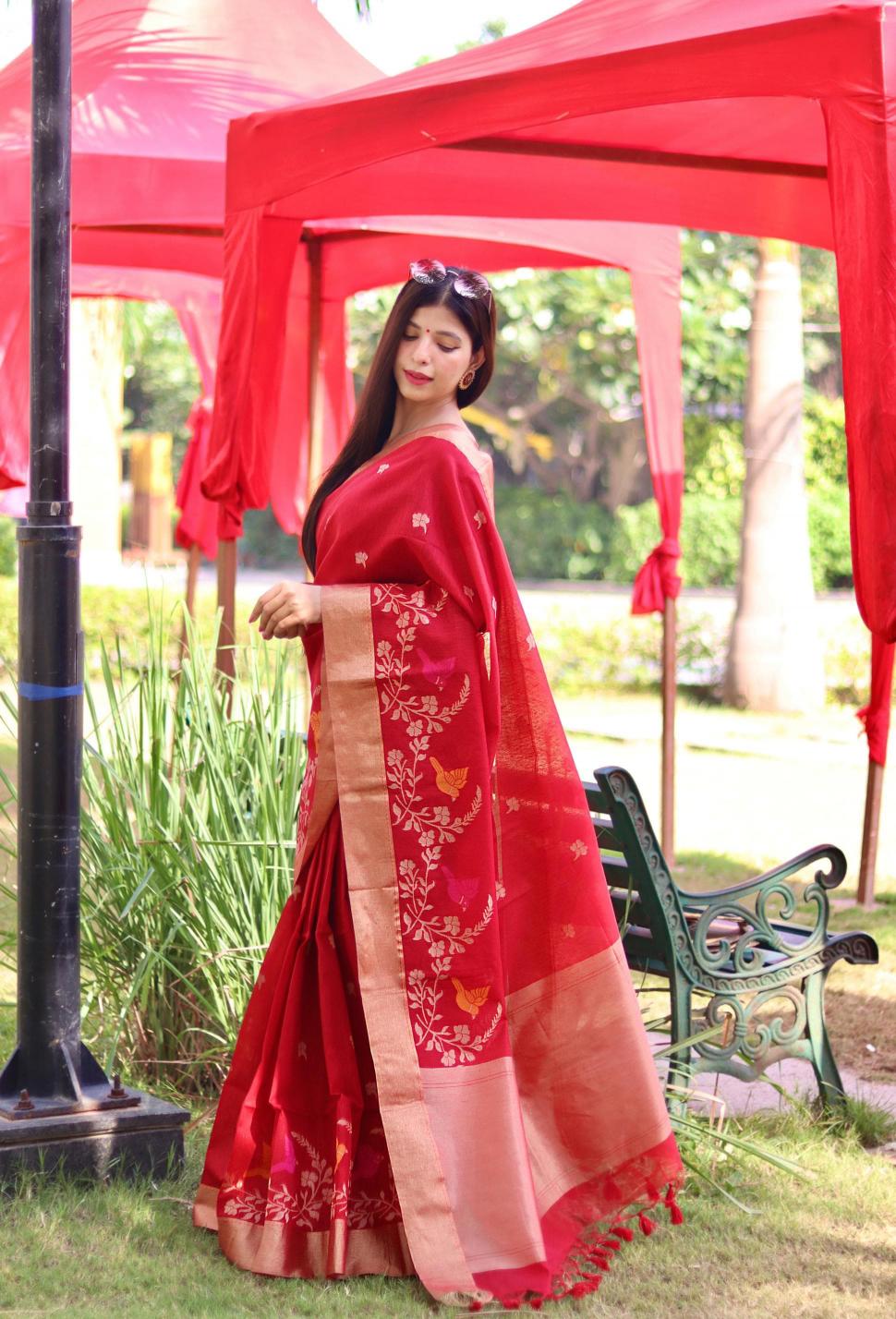 Pure linen silk traditional jamdani type saree & pallu With blouse surat saree wholesale
