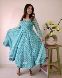 Tabby organza laheriya printed top bottom dupatta premium kurti brands