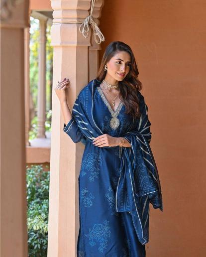 Bitto nora blue rayon 3 pcs v neck wholesale online shopping clothes