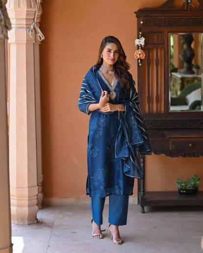 Bitto nora blue rayon 3 pcs v neck wholesale online shopping clothes